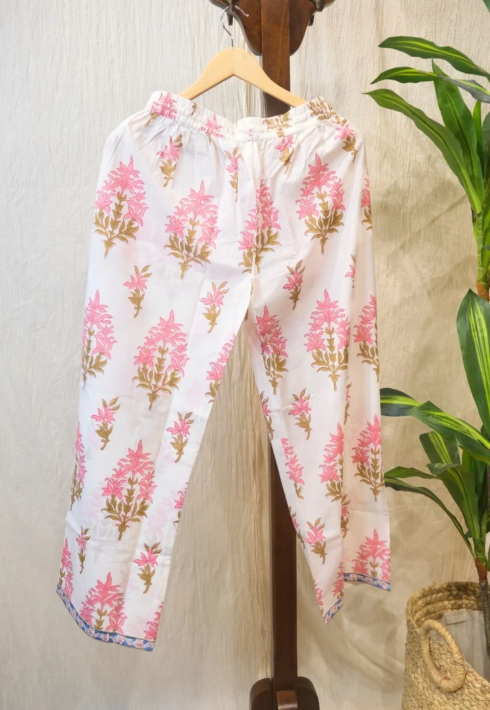 Azrin Sanaganeri Border Cotton Pant