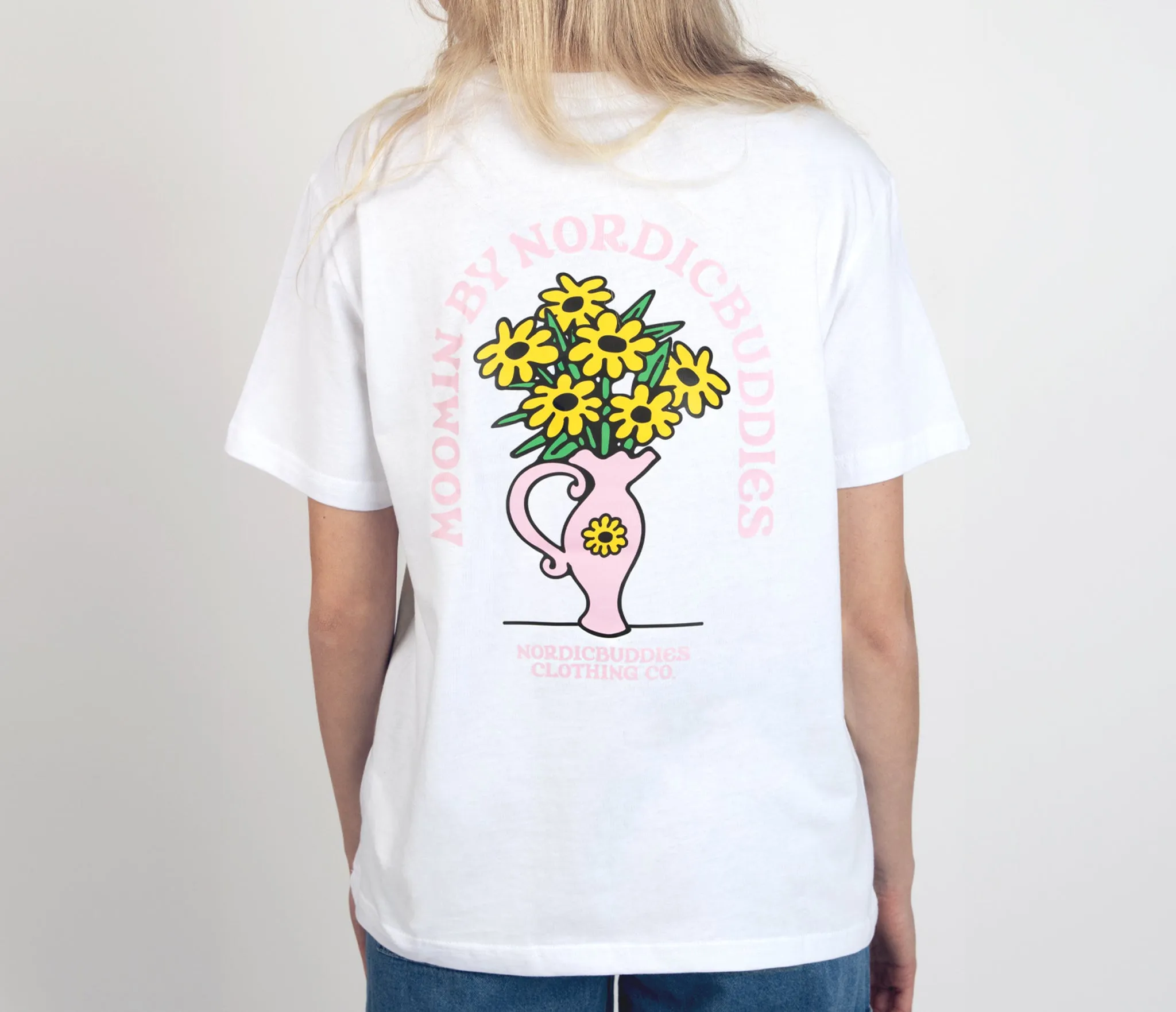 Sniff Flower Bouquet T-Shirt Women - White